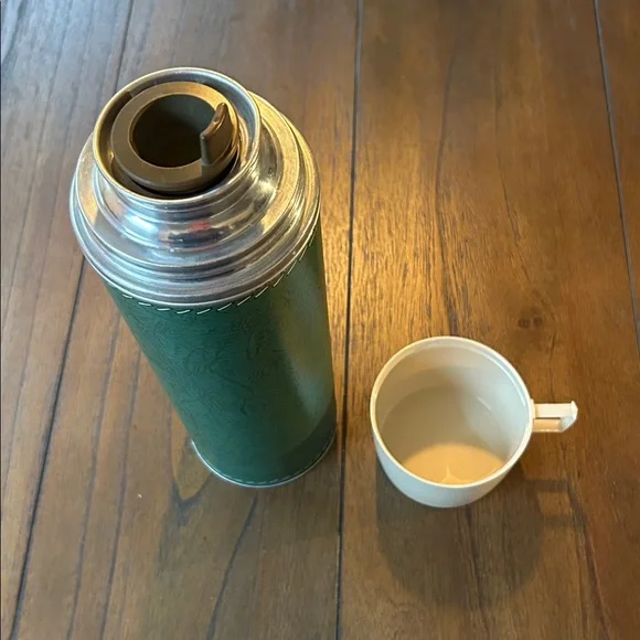Vintage 1950's Thermos Vacuum Bottle Model 3453 in EXCELLENT condition is  available for purchase on au PAY Market - Imported Goods Online Store  Co.Ltd. | au PAY Market - Online Shopping Site
